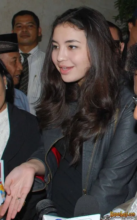 Foto Manohara Odelia Pinot
