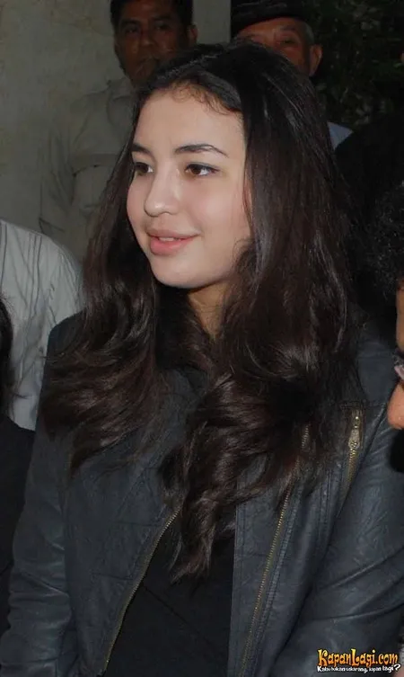Foto Manohara Odelia Pinot