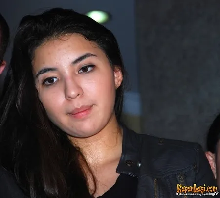 Foto Manohara Odelia Pinot