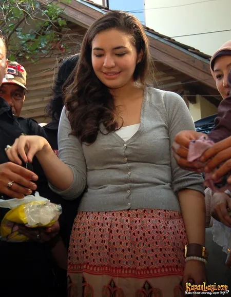 Foto Manohara Odelia Pinot