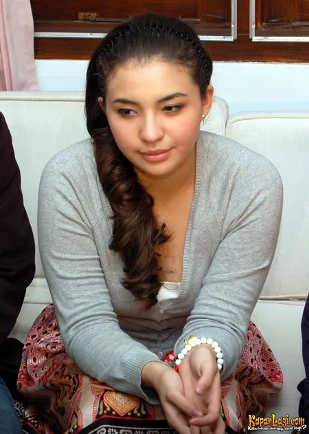 Foto Manohara Odelia Pinot