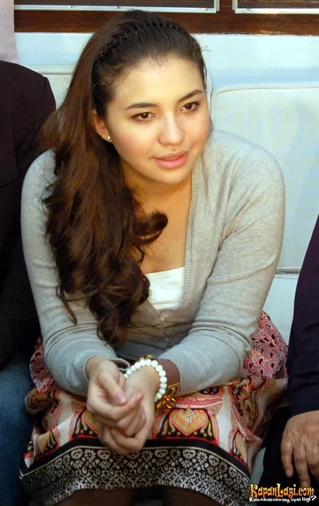 Foto Manohara Odelia Pinot