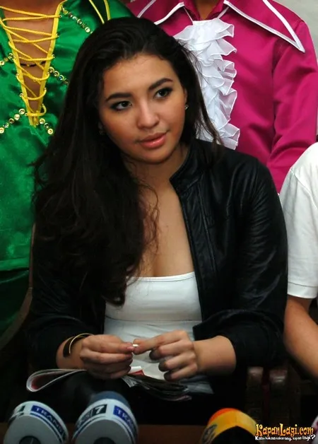 Foto Manohara Odelia Pinot