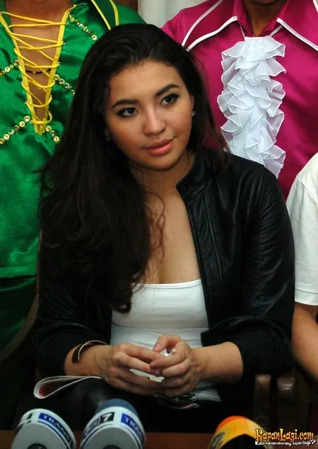 Foto Manohara Odelia Pinot