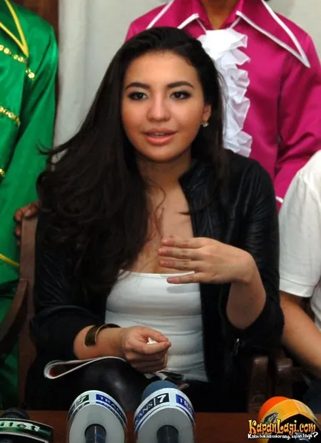 Foto Manohara Odelia Pinot