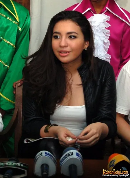 Foto Manohara Odelia Pinot