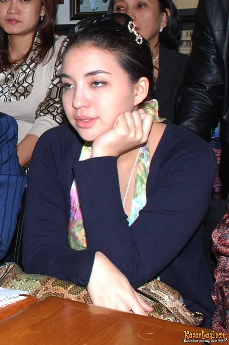 Foto Manohara Odelia Pinot