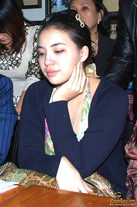 Foto Manohara Odelia Pinot