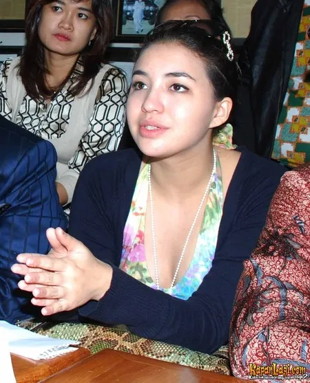 Foto Manohara Odelia Pinot