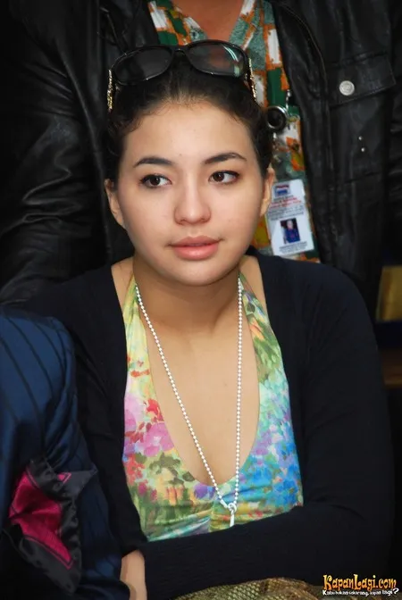 Foto Manohara Odelia Pinot