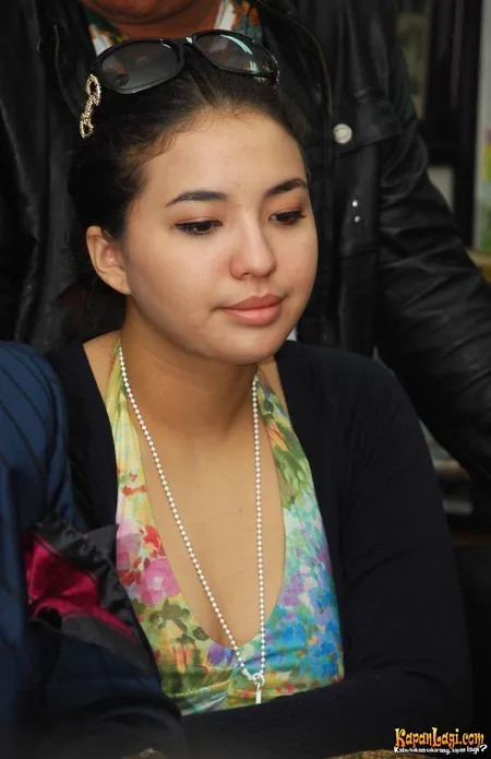 Foto Manohara Odelia Pinot