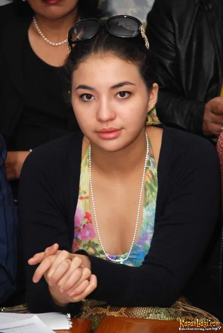 Foto Manohara Odelia Pinot