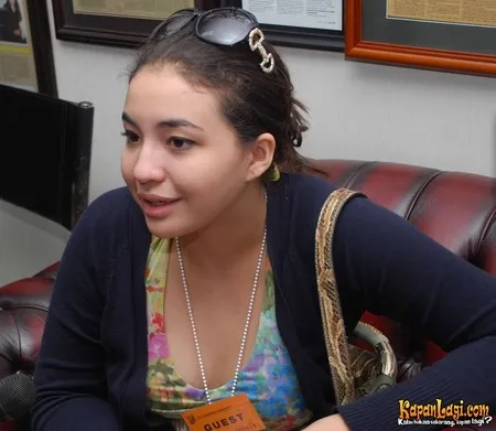 Foto Manohara Odelia Pinot
