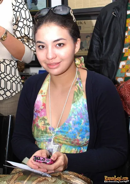 Foto Manohara Odelia Pinot