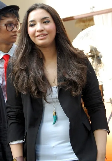 Foto Manohara Odelia Pinot