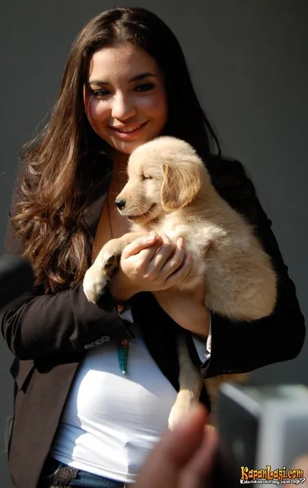 Foto Manohara Odelia Pinot