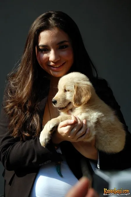 Foto Manohara Odelia Pinot