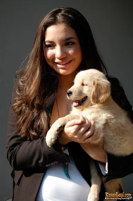 Foto Manohara Odelia Pinot
