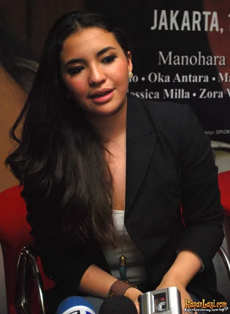 Foto Manohara Odelia Pinot