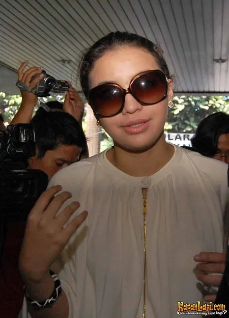 Foto Manohara Odelia Pinot