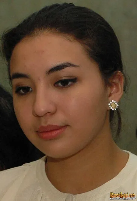 Foto Manohara Odelia Pinot