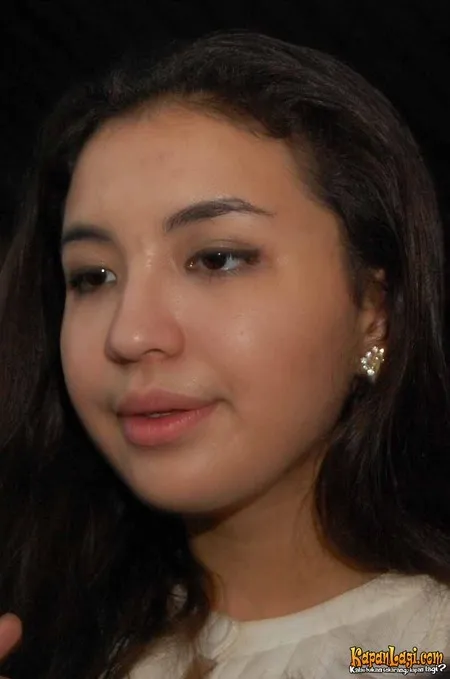 Foto Manohara Odelia Pinot