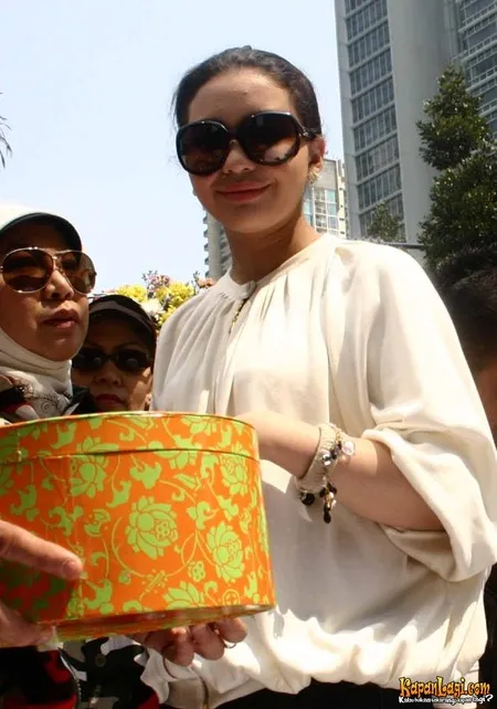 Foto Manohara Odelia Pinot