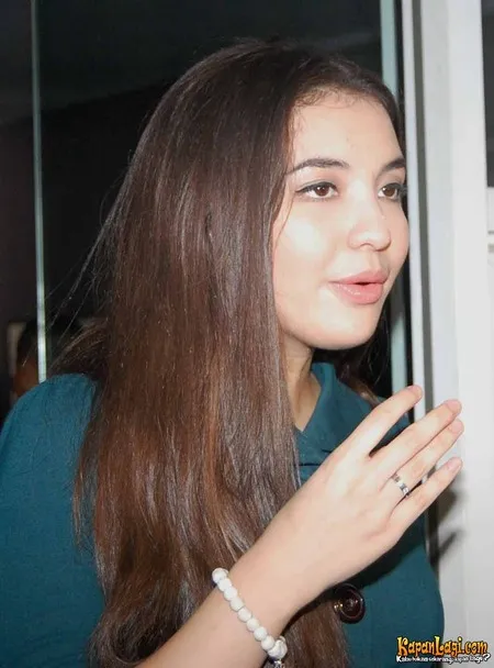 Foto Manohara Odelia Pinot