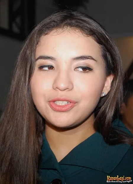 Foto Manohara Odelia Pinot