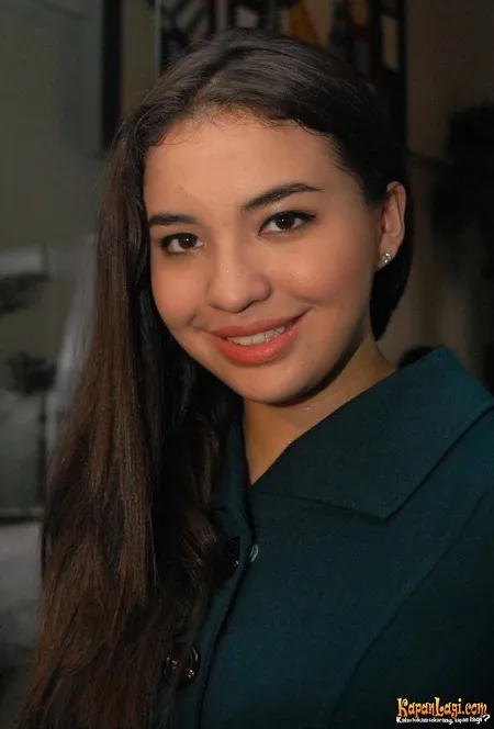 Foto Manohara Odelia Pinot