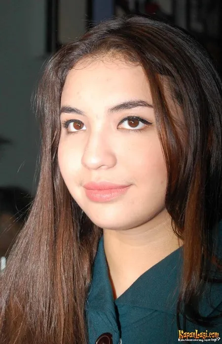 Foto Manohara Odelia Pinot