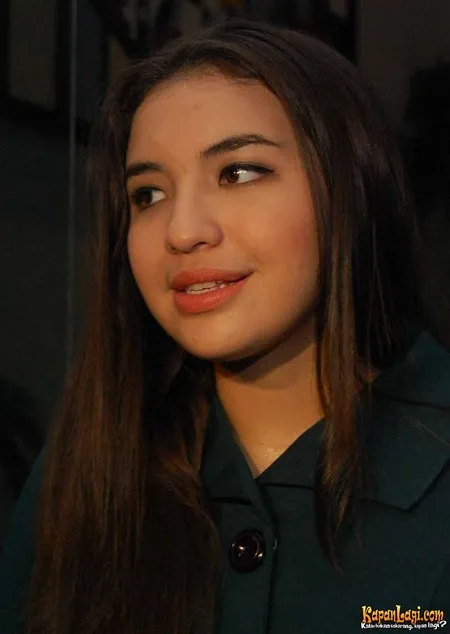 Foto Manohara Odelia Pinot