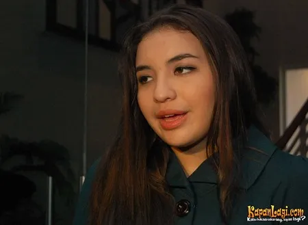 Foto Manohara Odelia Pinot