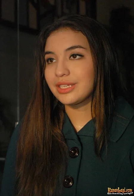 Foto Manohara Odelia Pinot
