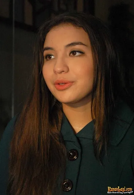 Foto Manohara Odelia Pinot