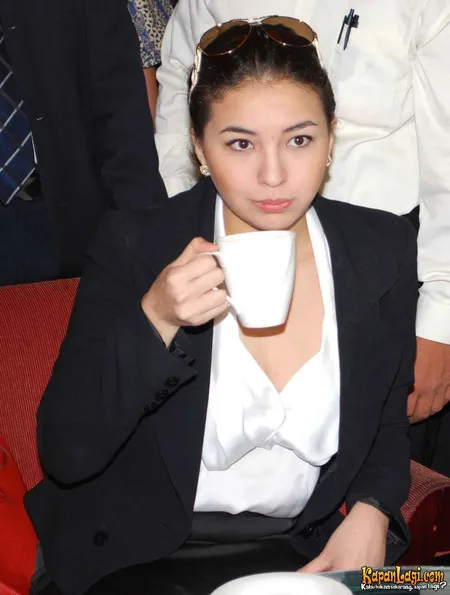 Foto Manohara Odelia Pinot