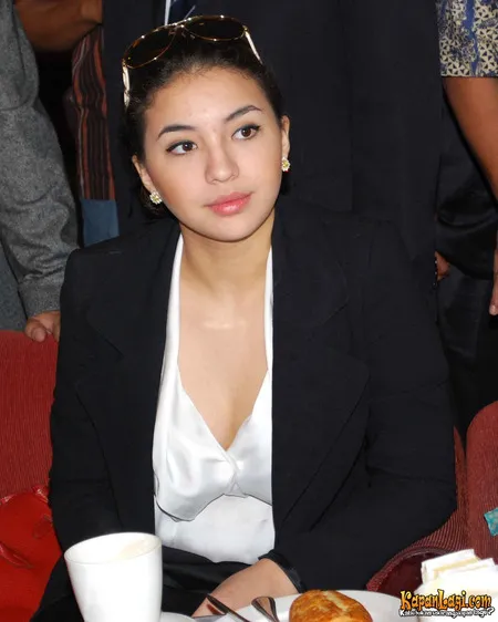 Foto Manohara Odelia Pinot