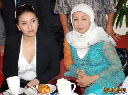 Foto Manohara Odelia Pinot