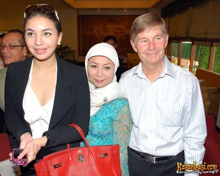 Foto Manohara Odelia Pinot