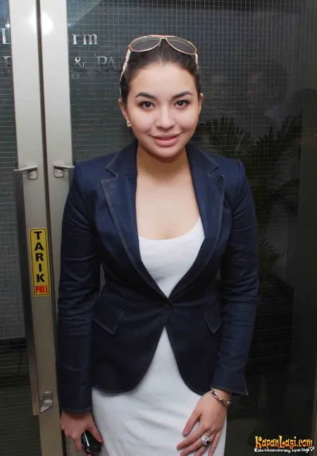 Foto Manohara Odelia Pinot