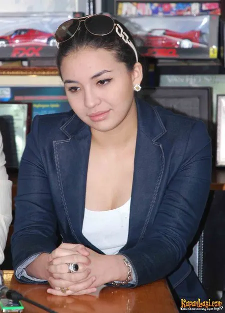 Foto Manohara Odelia Pinot