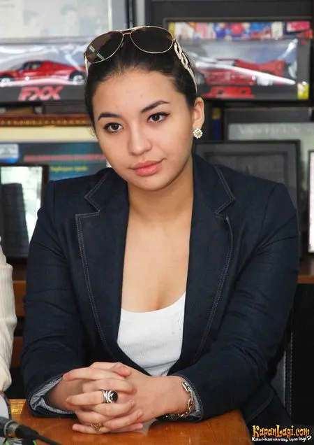 Foto Manohara Odelia Pinot
