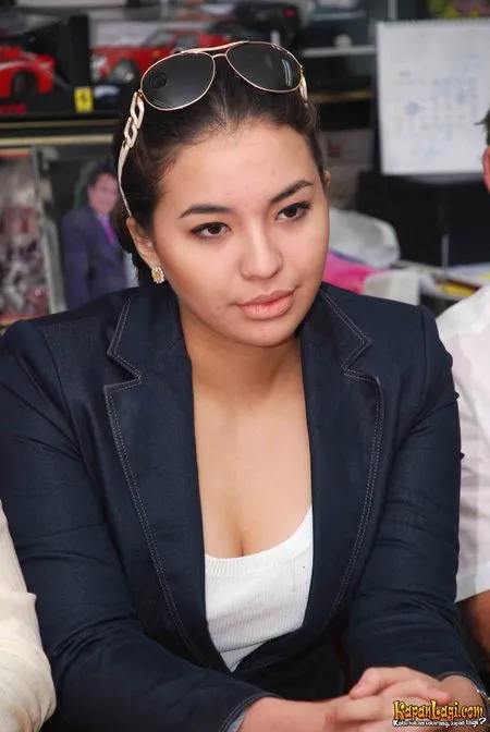 Foto Manohara Odelia Pinot