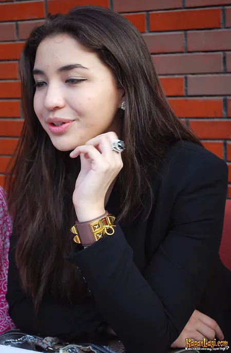 Foto Manohara Odelia Pinot
