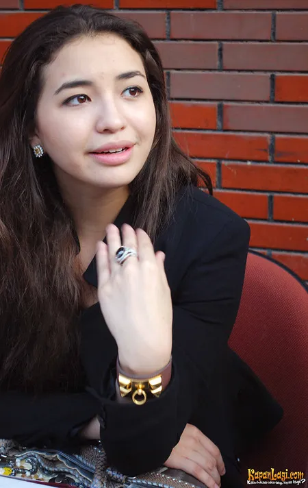 Foto Manohara Odelia Pinot
