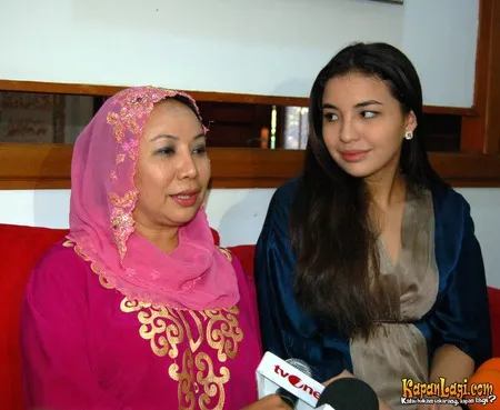 Foto Manohara Odelia Pinot