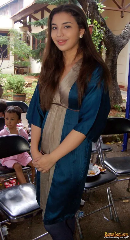 Foto Manohara Odelia Pinot