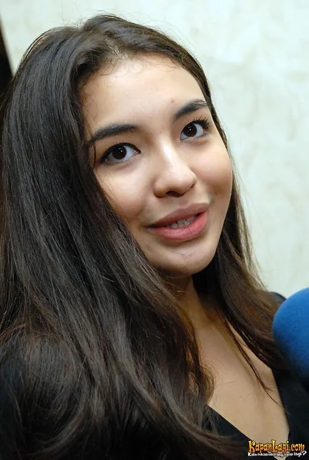 Foto Manohara Odelia Pinot