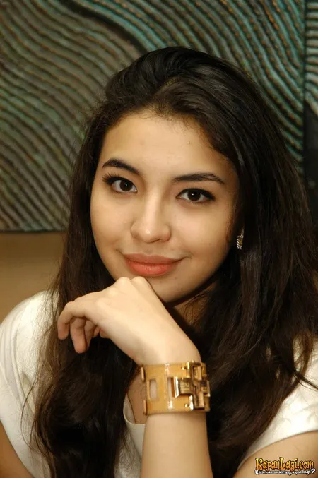 Foto Manohara Odelia Pinot
