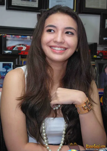 Foto Manohara Odelia Pinot